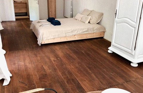 Crespin Other | Adults only gîte in quiet place, w/swimming pool