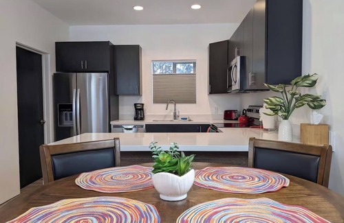 Victor Condo | Adventure Basecamp: Newly Built Retreat steps from Downtown Victor