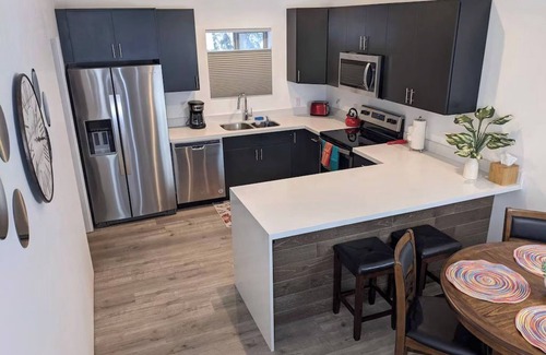 Victor Condo | Adventure Basecamp: Newly Built Retreat steps from Downtown Victor
