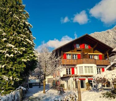 Unterseen Bed & Breakfast | Adventure Guesthouse Interlaken