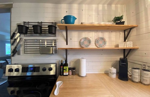 Quidi Vidi House | Adventure Haven: Scenic Bliss in Quidi Vidi Sleep4