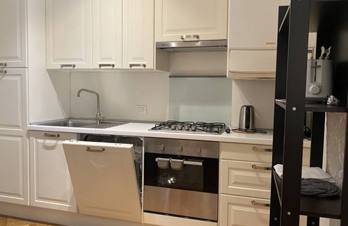 Verona City Centre Apartment | ADVERONA FLAT- VERONA JOURNEYS IN THE CITY CENTRE WITH PARKING