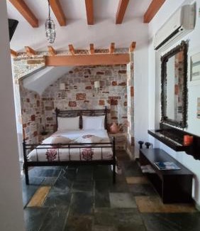 Loutraki Apartment | Aegean Wave - Faros