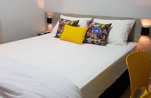 Santa Monica Hotel | Aero Inn Hotel