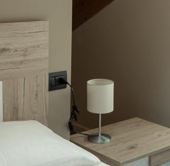 Pregnana Milanese House | Affittacamere Bar Leo