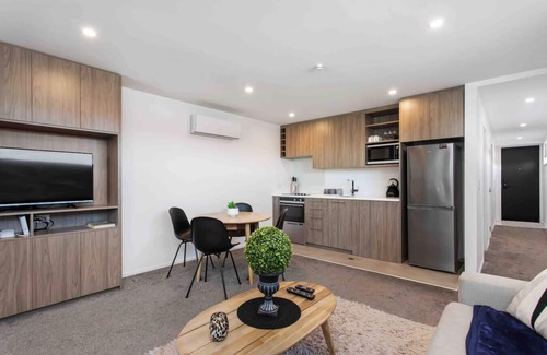 Addington Apartment | Affordable Apartment Hagley Park Super Fast Wifi
