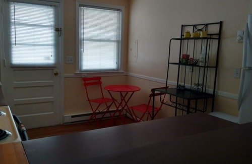 Cottage Line Apartment | Affordable Beach Vacation 50 Steps from Ocean View Beach