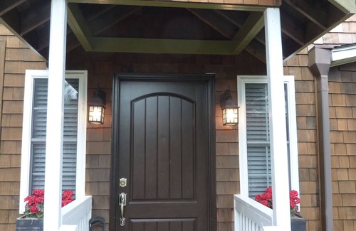 Highlands House | Affordable Luxury with Hot Tub, Fireplace, Central Air/Heat, Wifi in Highlands!