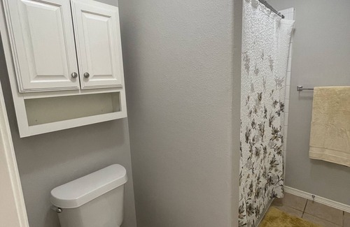 Atascocita House | Affordable Private Room~ Lake Houston
