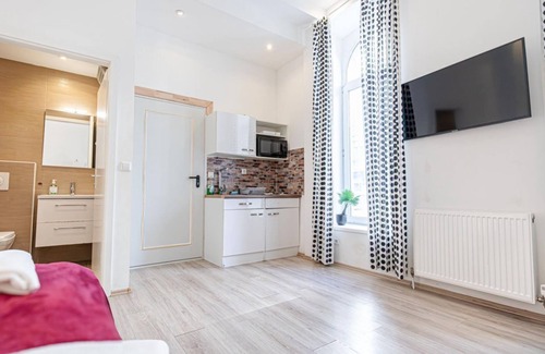 Neulerchenfeld Apartment | Affordable Stay: 3 Aparts Near Wiener Stadthalle