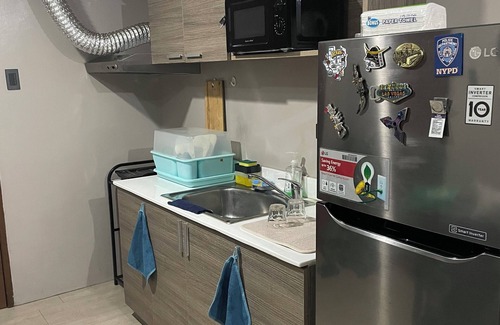 Pasig Condo | Affordable Studio in Pasig: Fast Wifi, Netflix,Disney+