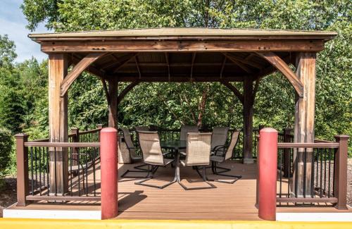 Stafford Hotel | Affordable Suites of America Stafford Quantico