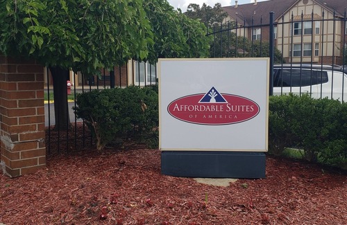 Warren Apartment | Affordable Suites of America Detroit-Warren
