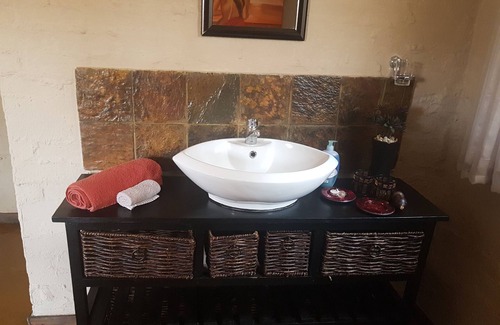 Mookgopong House | Africa s Eden Guesthouse