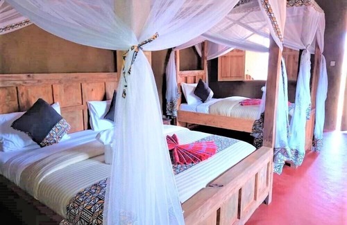 Tanzania Cabin | Africa Safari Maasai Boma