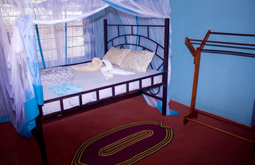Mafia Island Bed & Breakfast | Afro Beach Bungalows & Afro Whale shark safari owned and perated by local commun