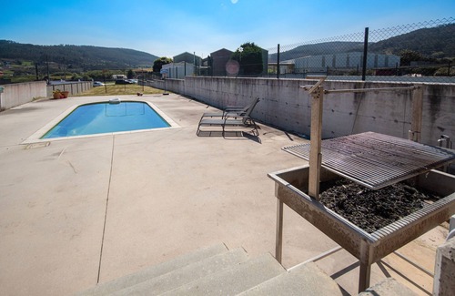 Razo da Costa House | AG Villa Razo Deluxe, with swimming pool and beach 400m away
