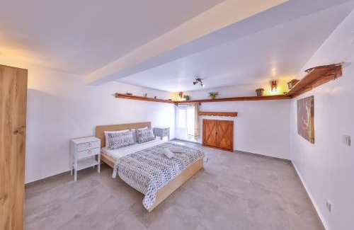 Milas Villa | AGACH Aparts-Savran