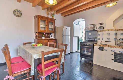 Punta Secca Apartment | Agamennone, apartment at 20 mt. from the sea in the centre of Punta Secca