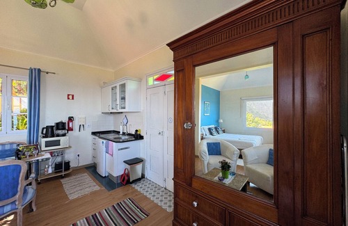 Arco de Sao Jorge Apartment | - Agapanthus -