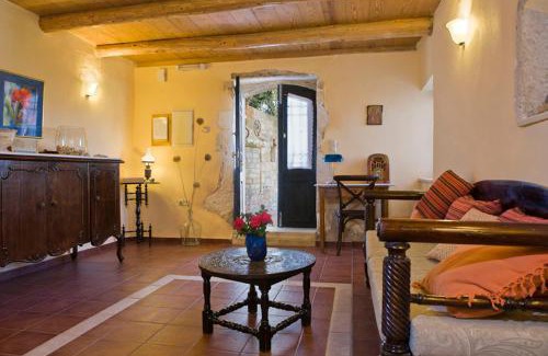 Kastellos House | Agathes Traditional Houses