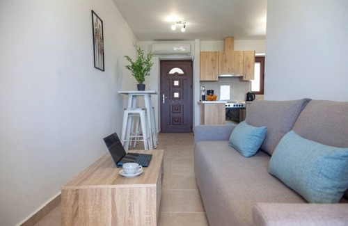 Agios Petros Apartment | Agios Petros Apartments 2
