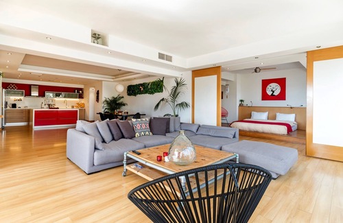Psirri Apartment | “AGORA LOFT” -Athens Historical Center-Luxury apartment with outdoor Jacuzzi