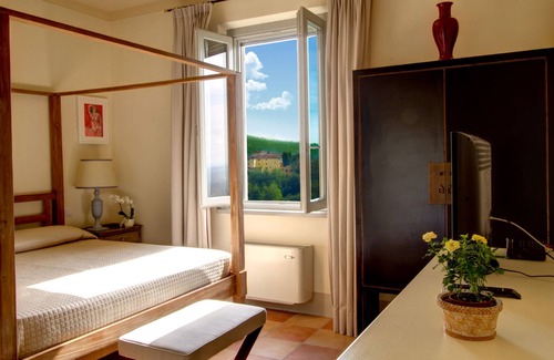 Lamporecchio Villa | Agriturismo Borgo Casorelle villa with private pool