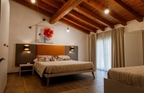 Monzambano House | agriturismo" il glicine bianco"