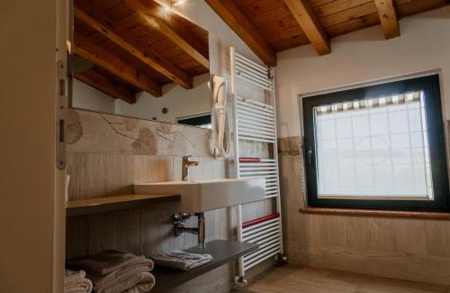 Monzambano House | agriturismo" il glicine bianco"