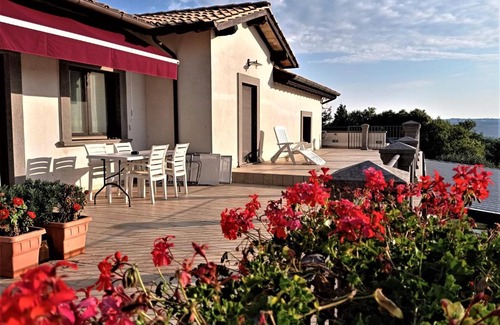 Grotte di Castro House | Agriturismo PIAN DEL GRANO Azienda agricola