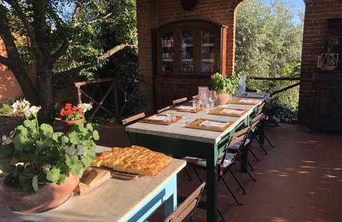Larciano Apartment | Agriturismo Podere Marchiano, old farmhouse completely restored in Tuscan style.