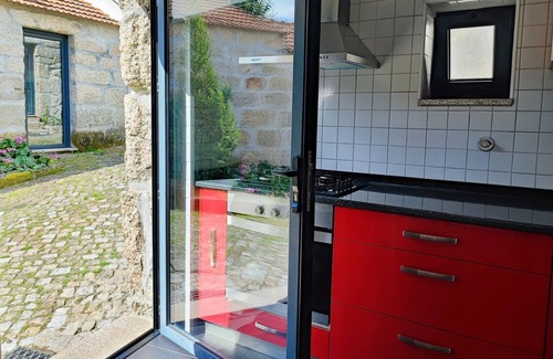 Mancelos Cottage | Agrotourism Quinta de Travancela | Pedro | Tranquillity