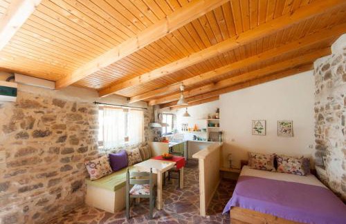 Apostoli Apartment | Agrotourism Traditional Houses