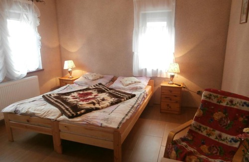 Goluchow House | Agroturystyka Pod bocianem