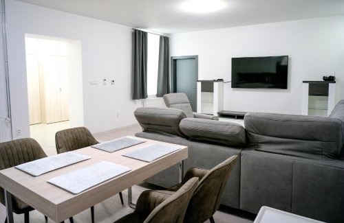 Juh Apartment | AH Lahoda