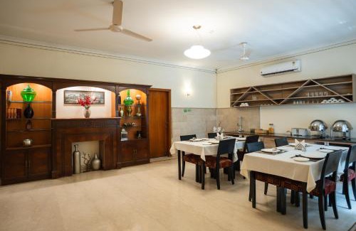 DLF City House | Ahuja Residency Cyber City I