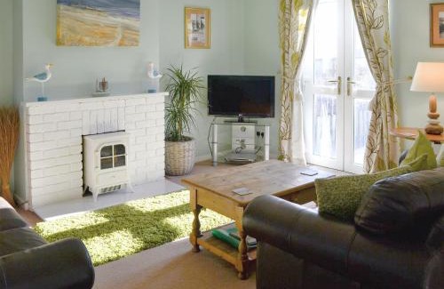 Dunstan House | Aidan Cottage