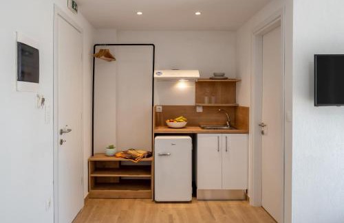 Psakoudia Apartment | Aiora Suites