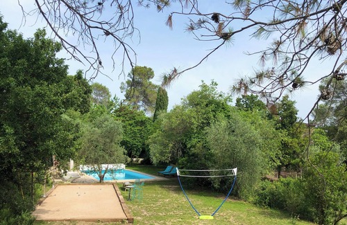 Bagnols-en-Foret Villa | Air cond VILLA, PRIVATE POOL (roll shutter), horses, close to beaches, huge parc