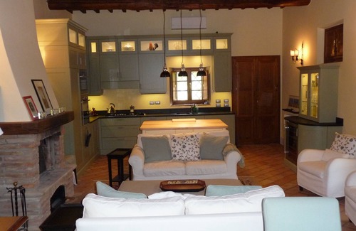 Castelnuovo Berardenga House | Air Conditioned 15th Century House with Pool on Wine Estate