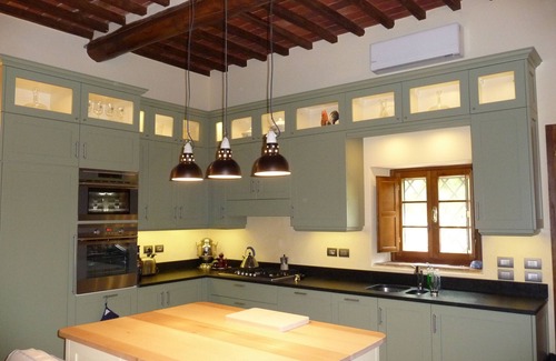 Castelnuovo Berardenga House | Air Conditioned 15th Century House with Pool on Wine Estate