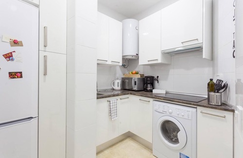 Centro Apartment | Air-Conditioned Apartment w/Two Balconies & Full Kitchen - Amazing Location