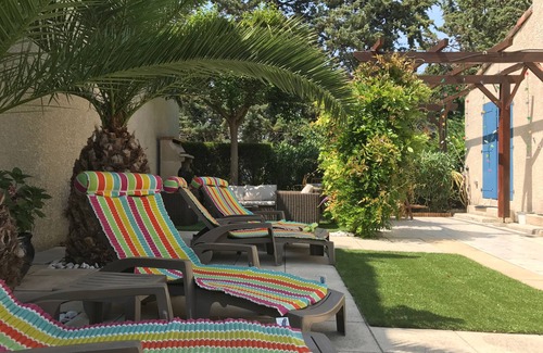 Aigues-Mortes Villa | AIR CONDITIONED DETACHED VILLA 3 MINS WALK BEAUTIFUL MEDIEVAL TOWN AIGUES MORTES
