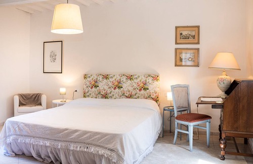 Montecalvoli House | Air-conditioned holiday home in a central location in Tuscany at an affordable price