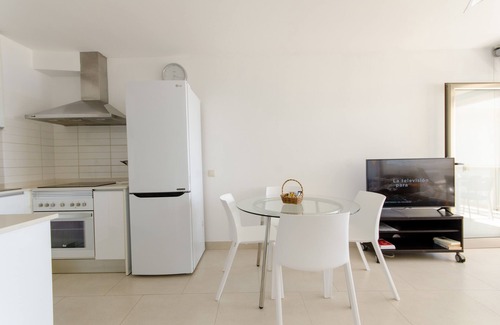 San Agustin Apartment | Air-conditioned two bedroom Beachfront apartment