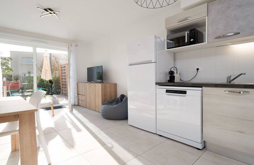 Serignan Villa | Air-conditioned villa for 6 pers with garden and swimming pool