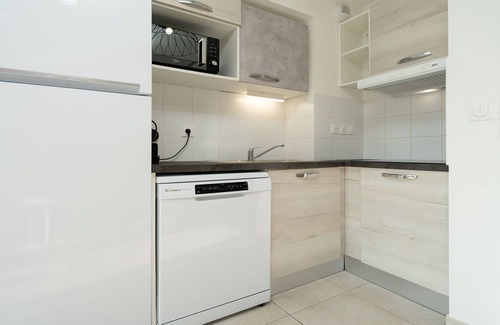 Serignan Villa | Air-conditioned villa for 6 pers with garden and swimming pool
