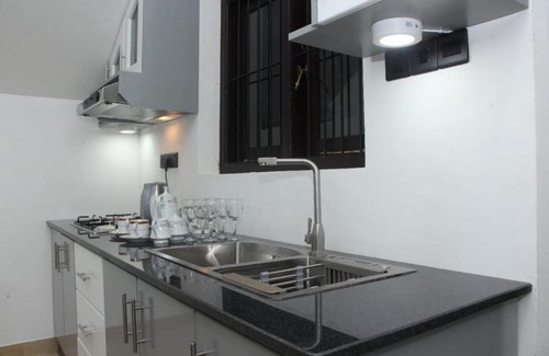 Seeduwa - Katunayake Apartment | Air Green Hotel
