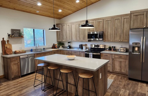 Overgaard House | Air Hockey, Family Friendly, Fire pit, Sleeps 18